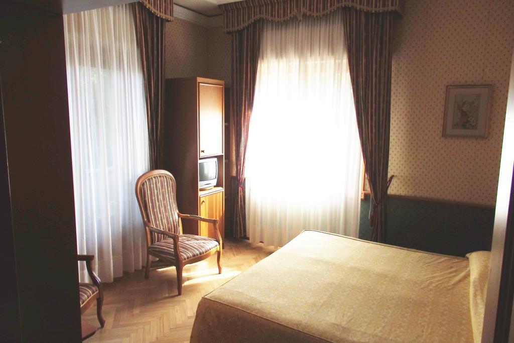 Villa Belvedere Φλωρεντία Δωμάτιο φωτογραφία